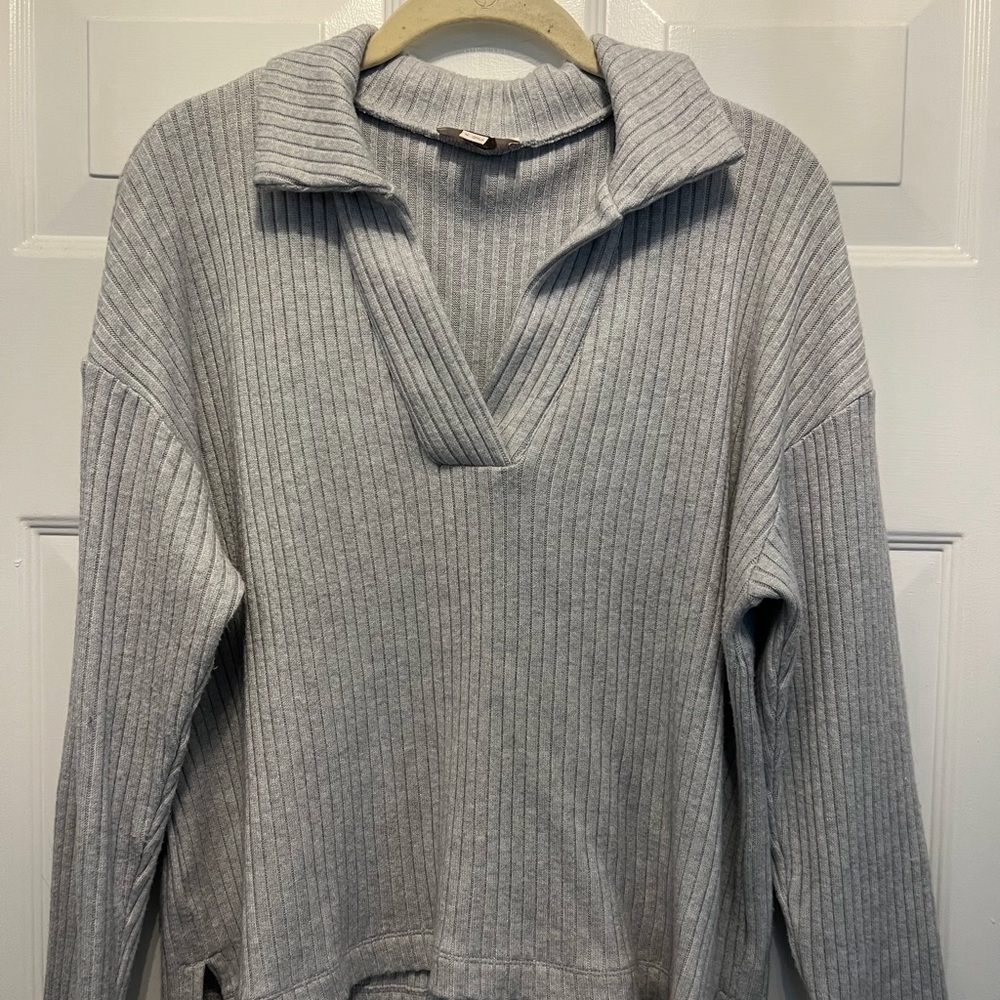 Loft Outlet ribbed knit lightweight sweater